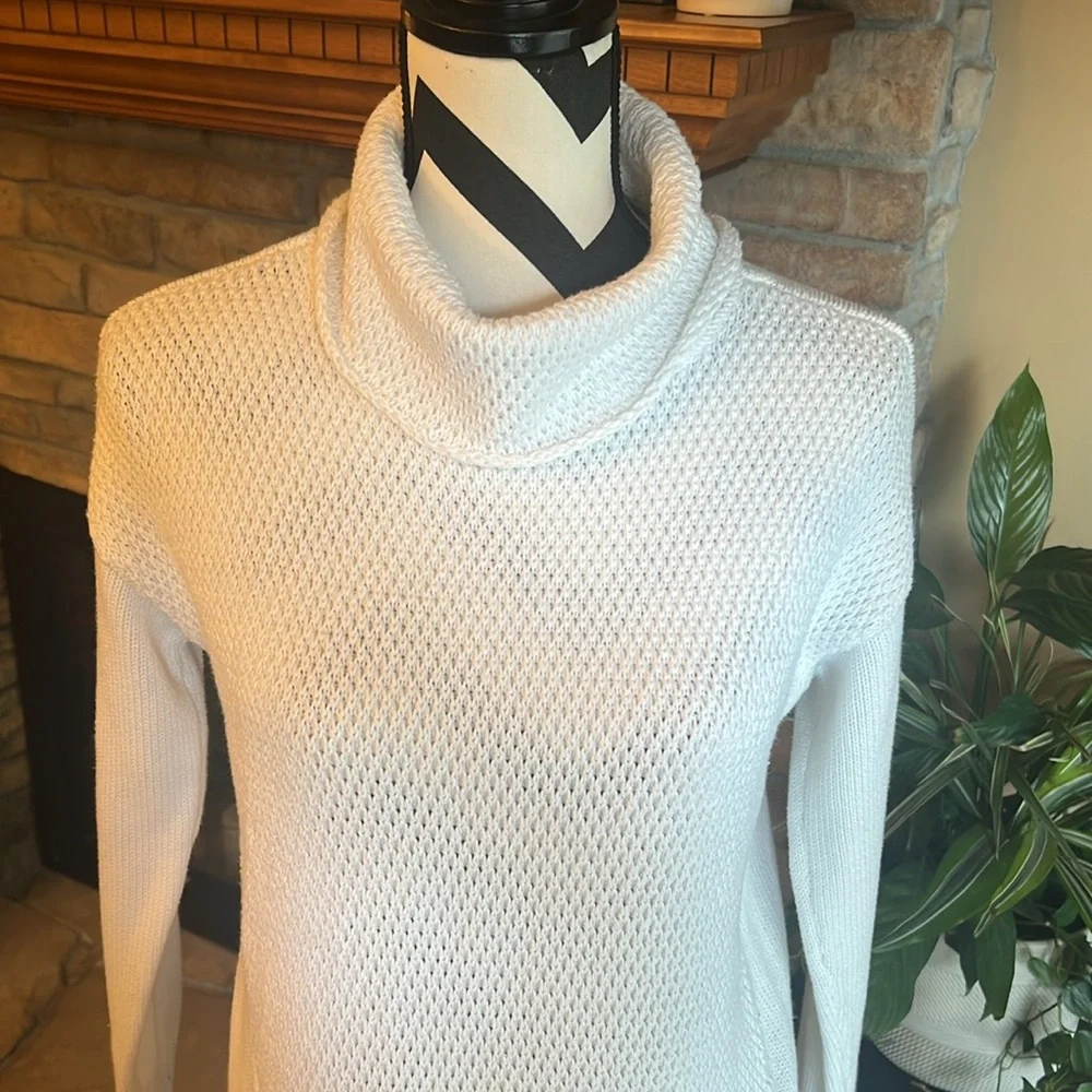 Athleta Breckenridge Sweater - Picture 5 of 11